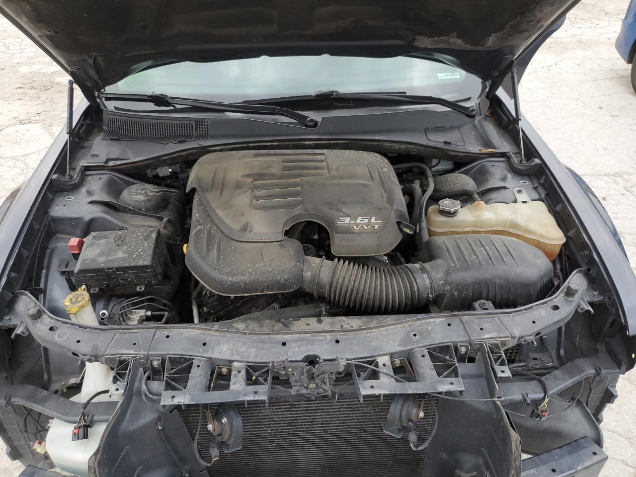 2C3CCAEG8GH358098 2016 Chrysler 300C