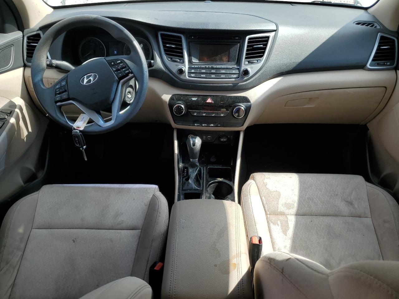 KM8J23A4XHU261153 2017 Hyundai Tucson Se