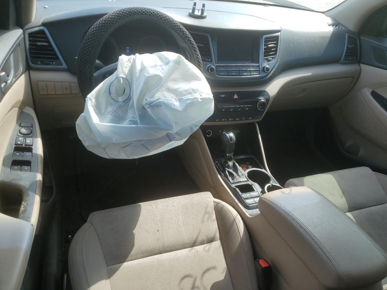 KM8J3CA48JU614847 2018 Hyundai Tucson Sel