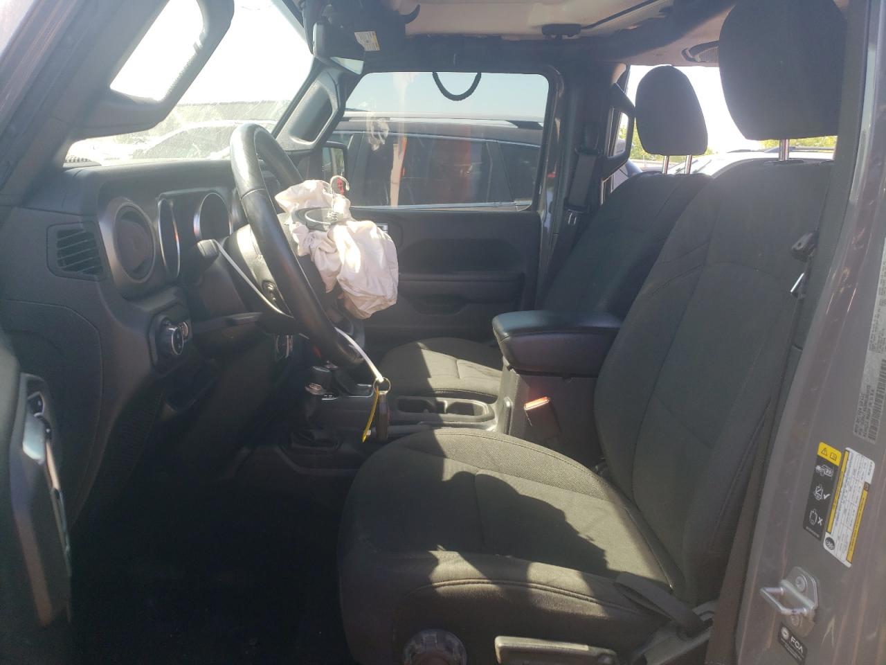 1C6HJTAG9ML551875 2021 Jeep Gladiator Sport