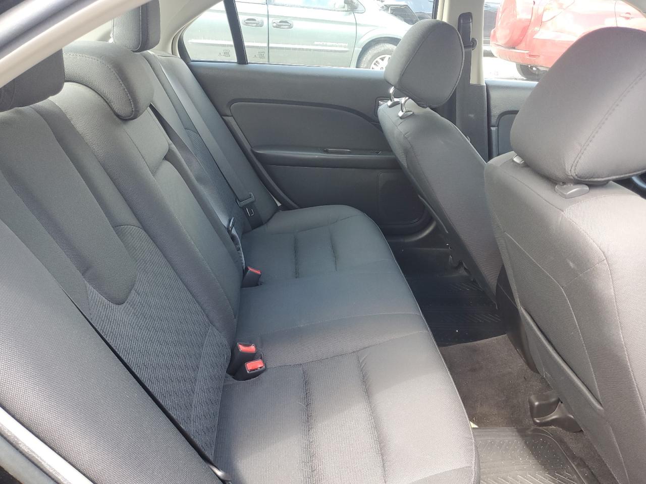 3FAHP0HA8CR411202 2012 Ford Fusion Se