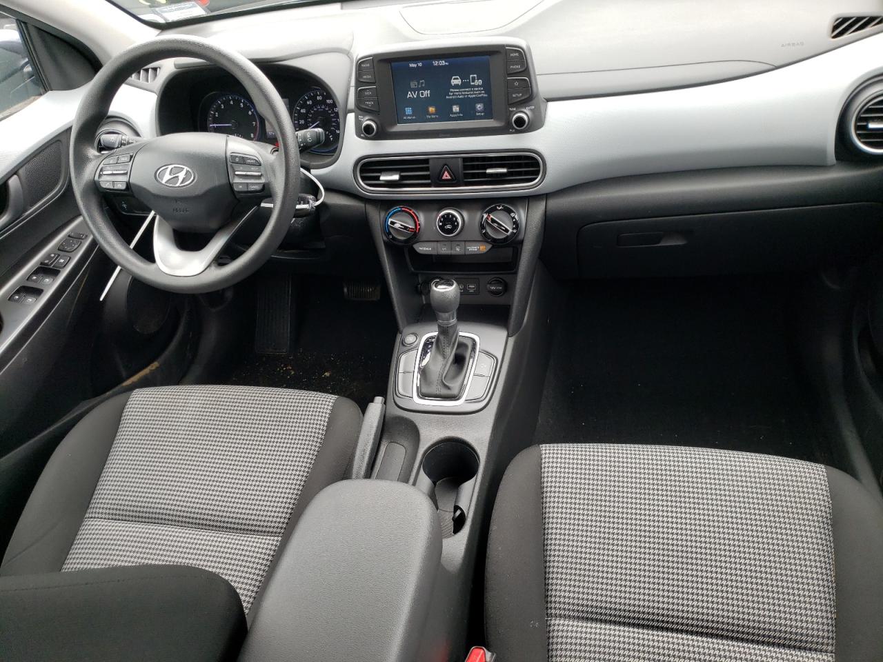 KM8K12AA3JU109552 2018 Hyundai Kona Se