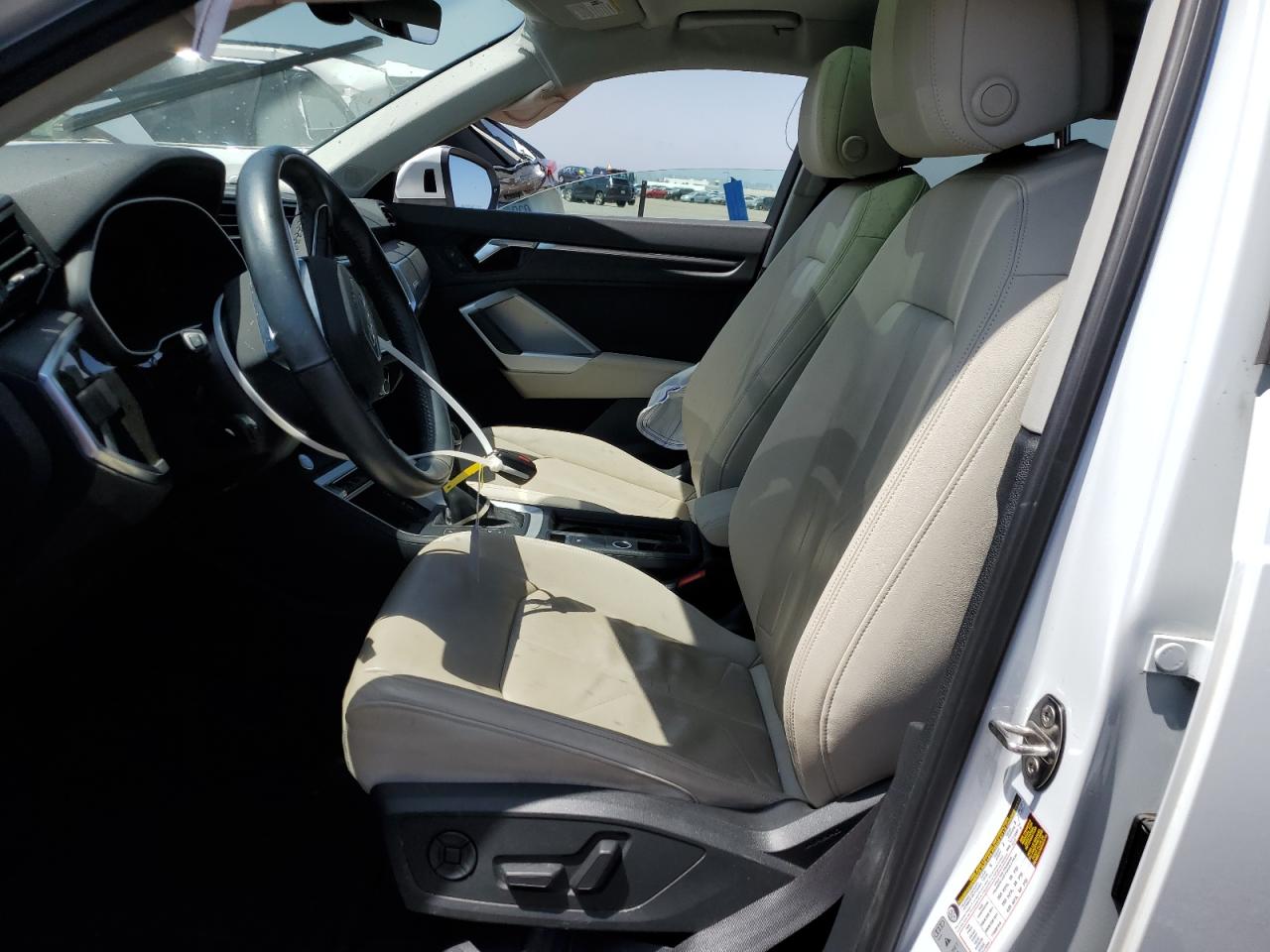 WA1EECF31L1118688 2020 Audi Q3 Premium Plus S-Line