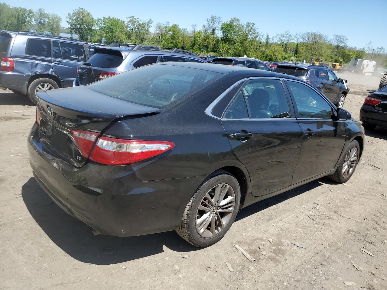 2016 Toyota Camry Le vin: 4T1BF1FK5GU546023