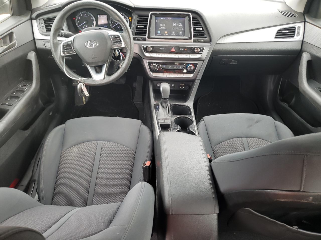 5NPE24AF5KH775619 2019 Hyundai Sonata Se