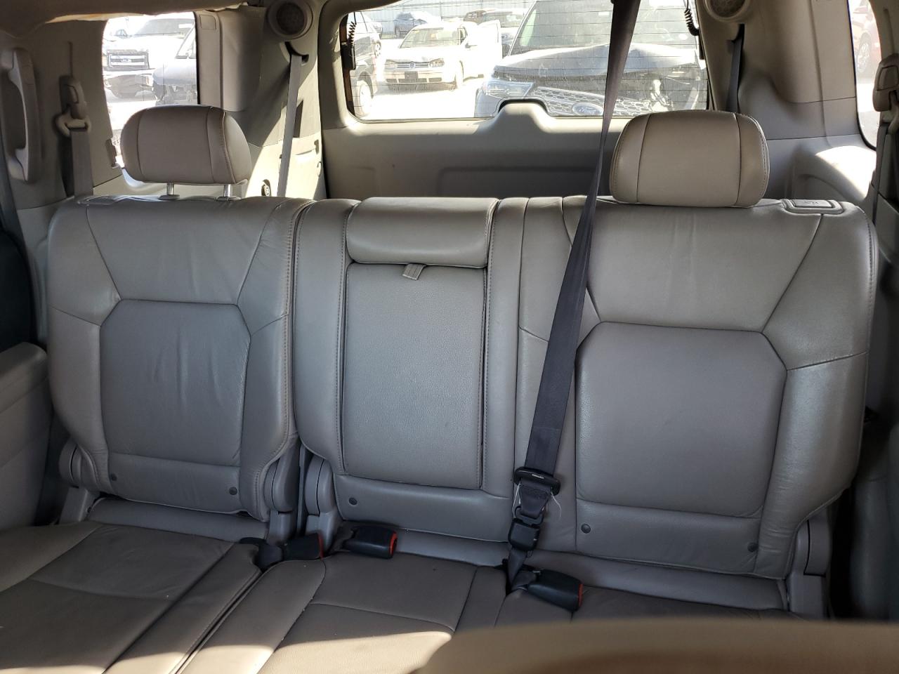 5FNYF4H90BB003867 2011 Honda Pilot Touring