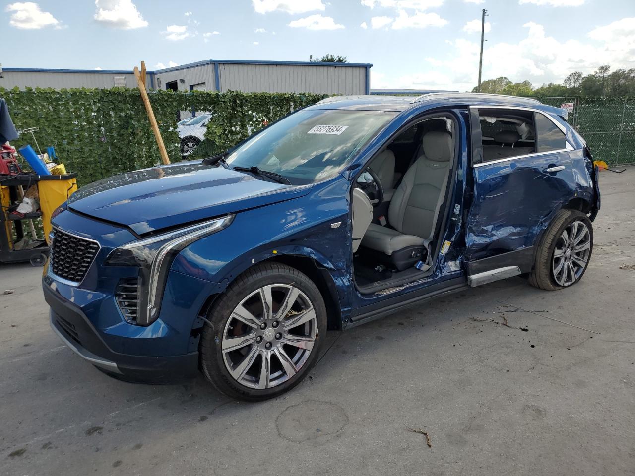 1GYFZCR41KF209538 CADILLAC XT4 PREMIU 2019