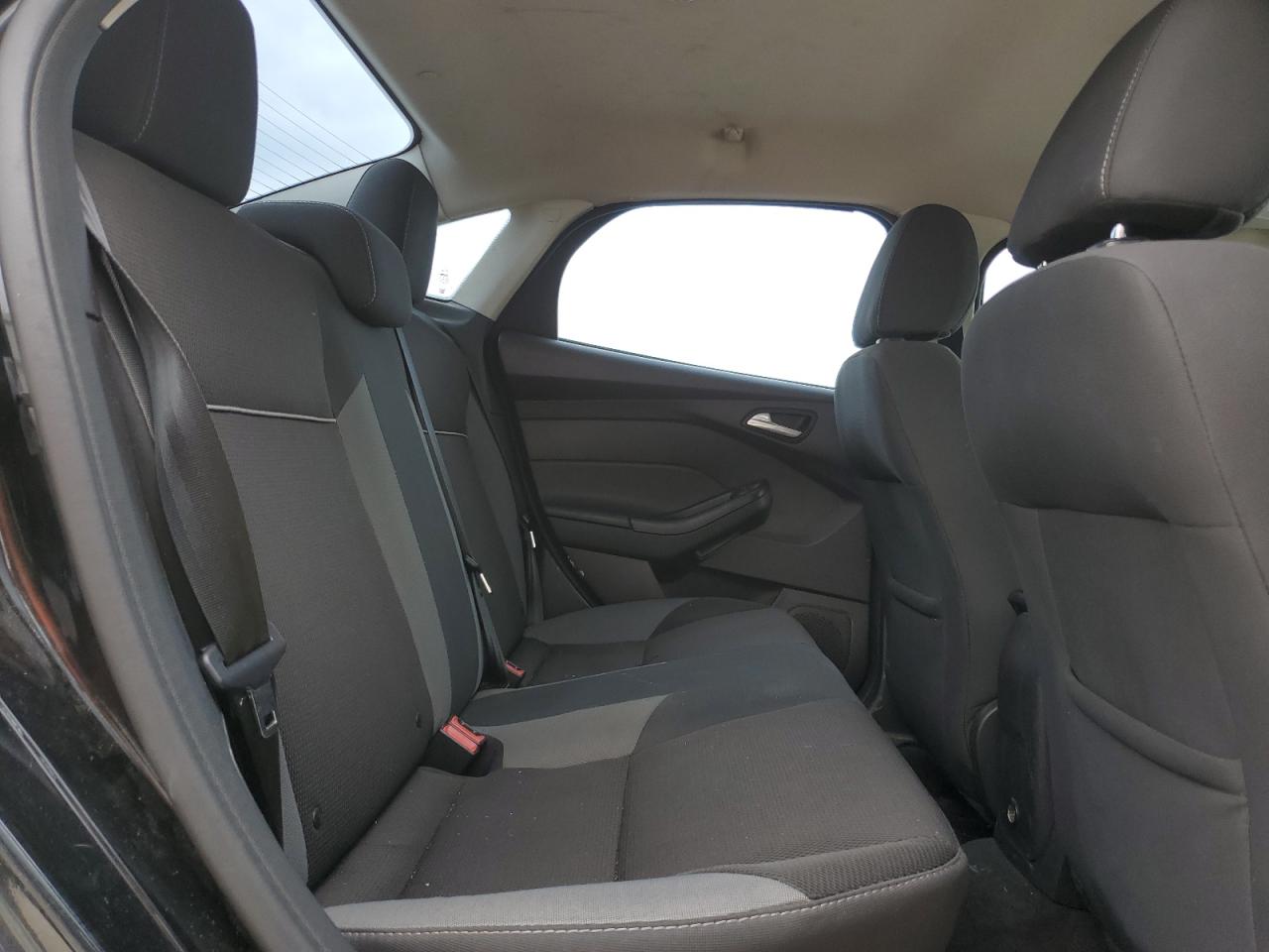 1FADP3F20EL305128 2014 Ford Focus Se