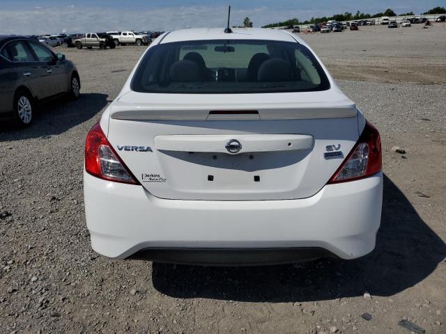 2018 Nissan Versa S VIN: 3N1CN7AP4JL868044 Lot: 56437764