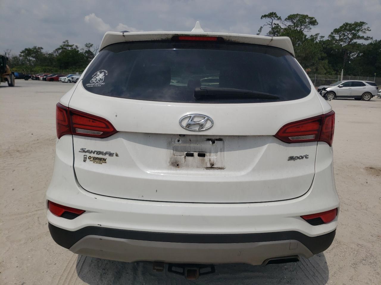 5XYZU3LB8HG417298 2017 Hyundai Santa Fe Sport