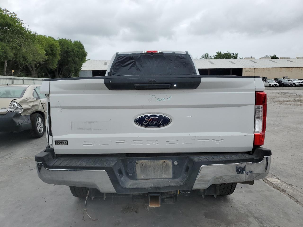 FORD F-350 SUPER DUTY