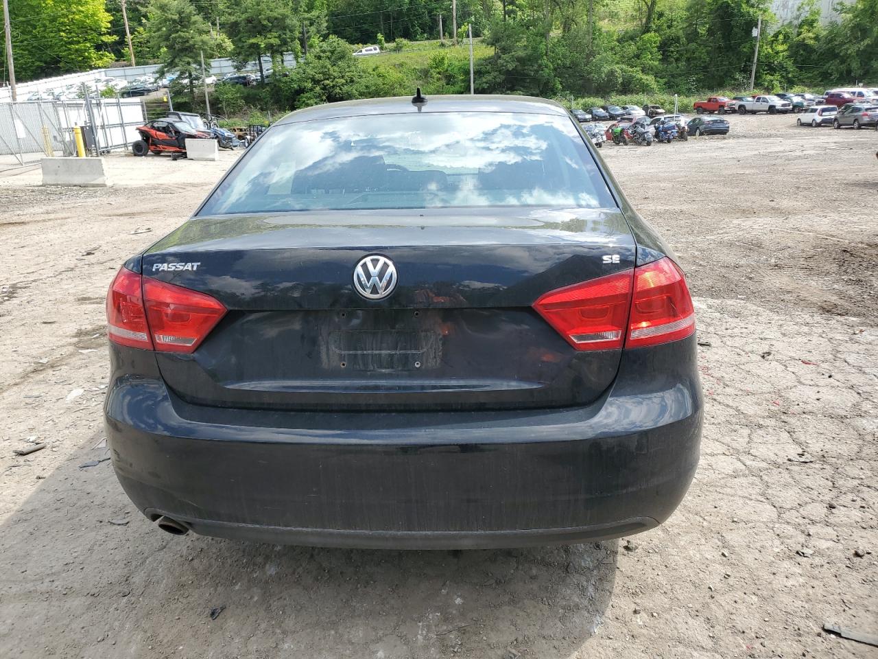 1VWBP7A34CC107977 2012 Volkswagen Passat Se