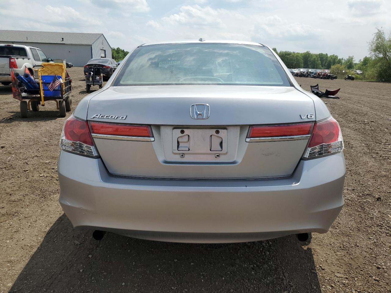 1HGCP3F82BA017551 2011 Honda Accord Exl