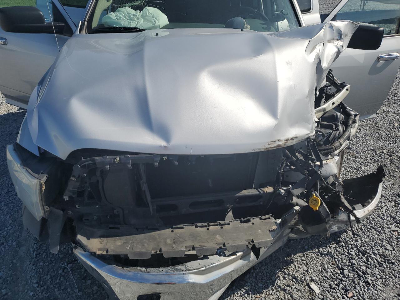 1C6RR7GT3GS307450 2016 Ram 1500 Slt