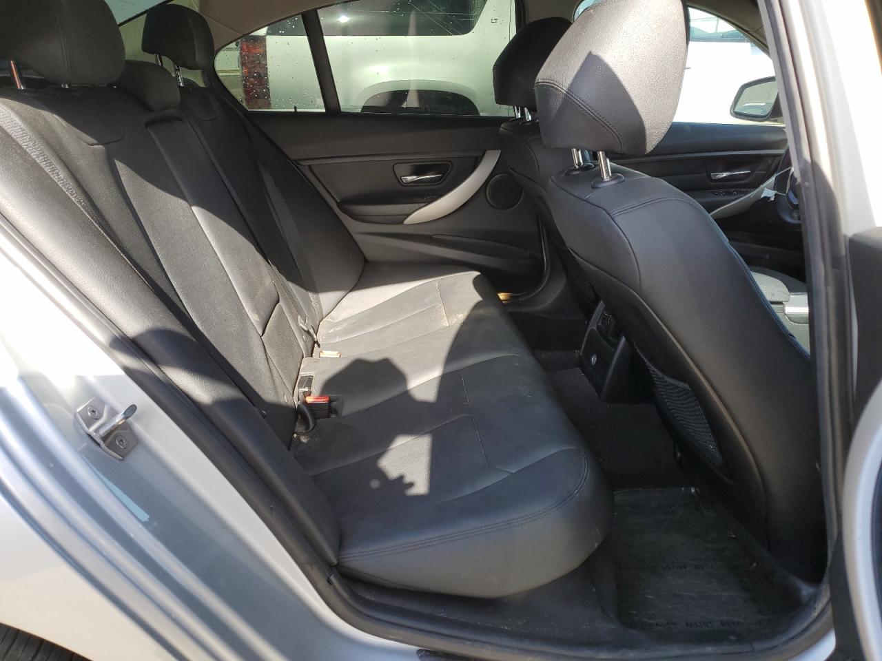 WBA8A9C57GK618407 2016 BMW 320 I