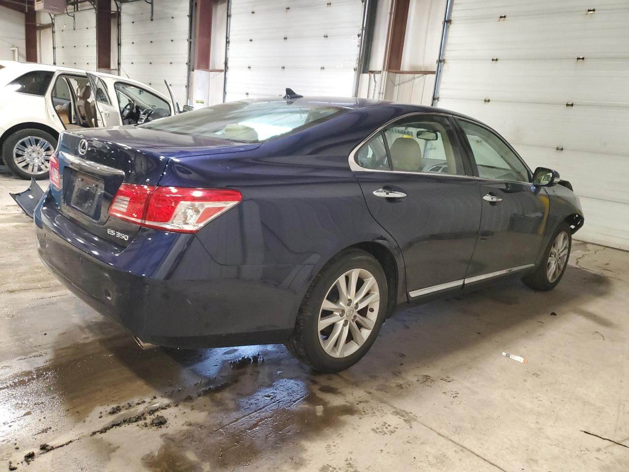 JTHBK1EG9B2463744 2011 Lexus Es 350