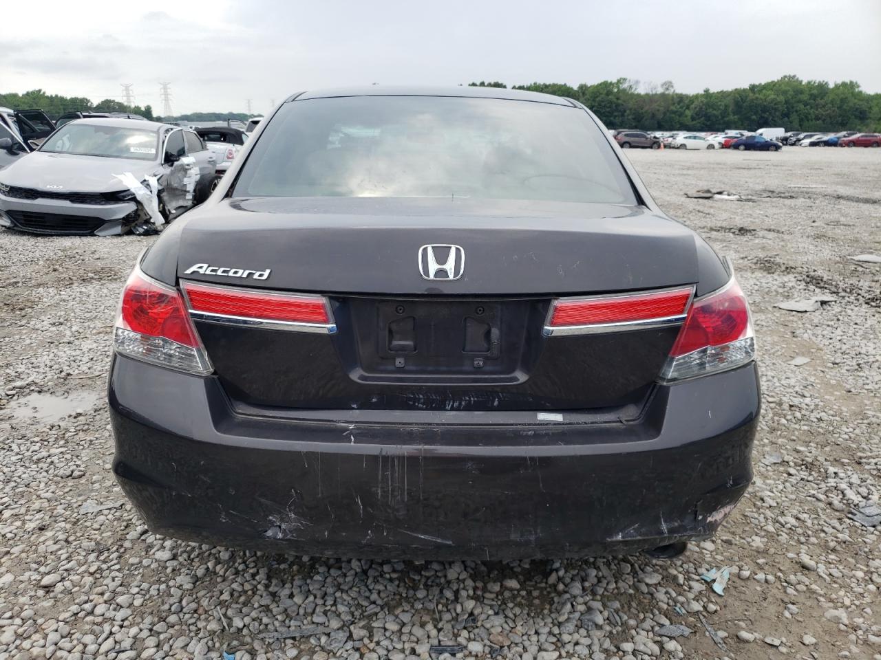 1HGCP2F43BA100638 2011 Honda Accord Lxp