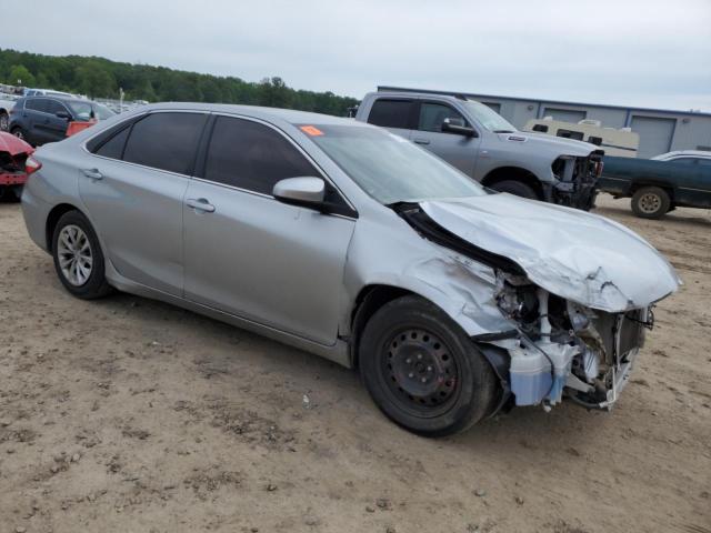 Vin: 4t1bf1fk8hu416352, lot: 53296934, toyota camry le 20174
