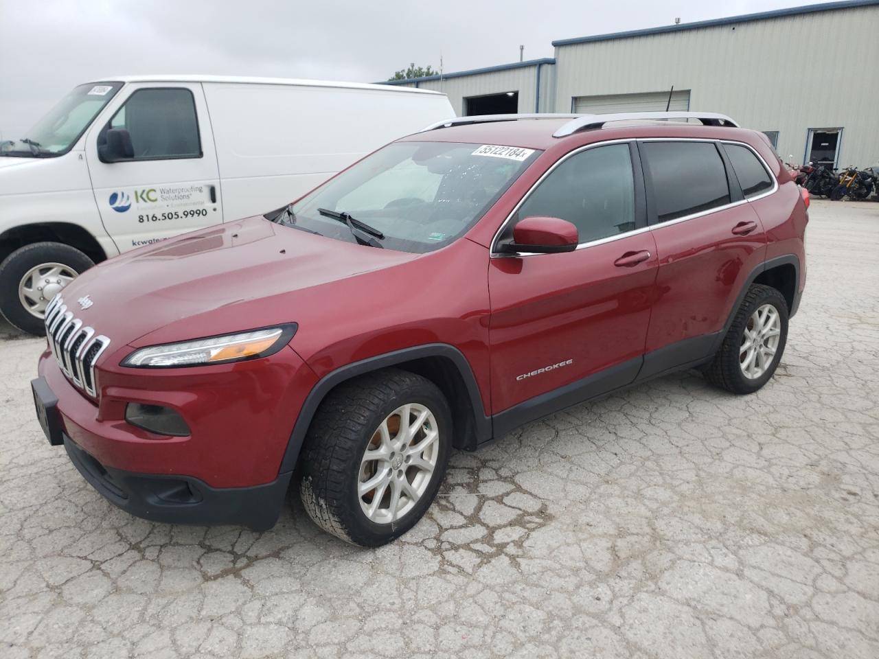 1C4PJLCB4HW644670 2017 Jeep Cherokee Latitude