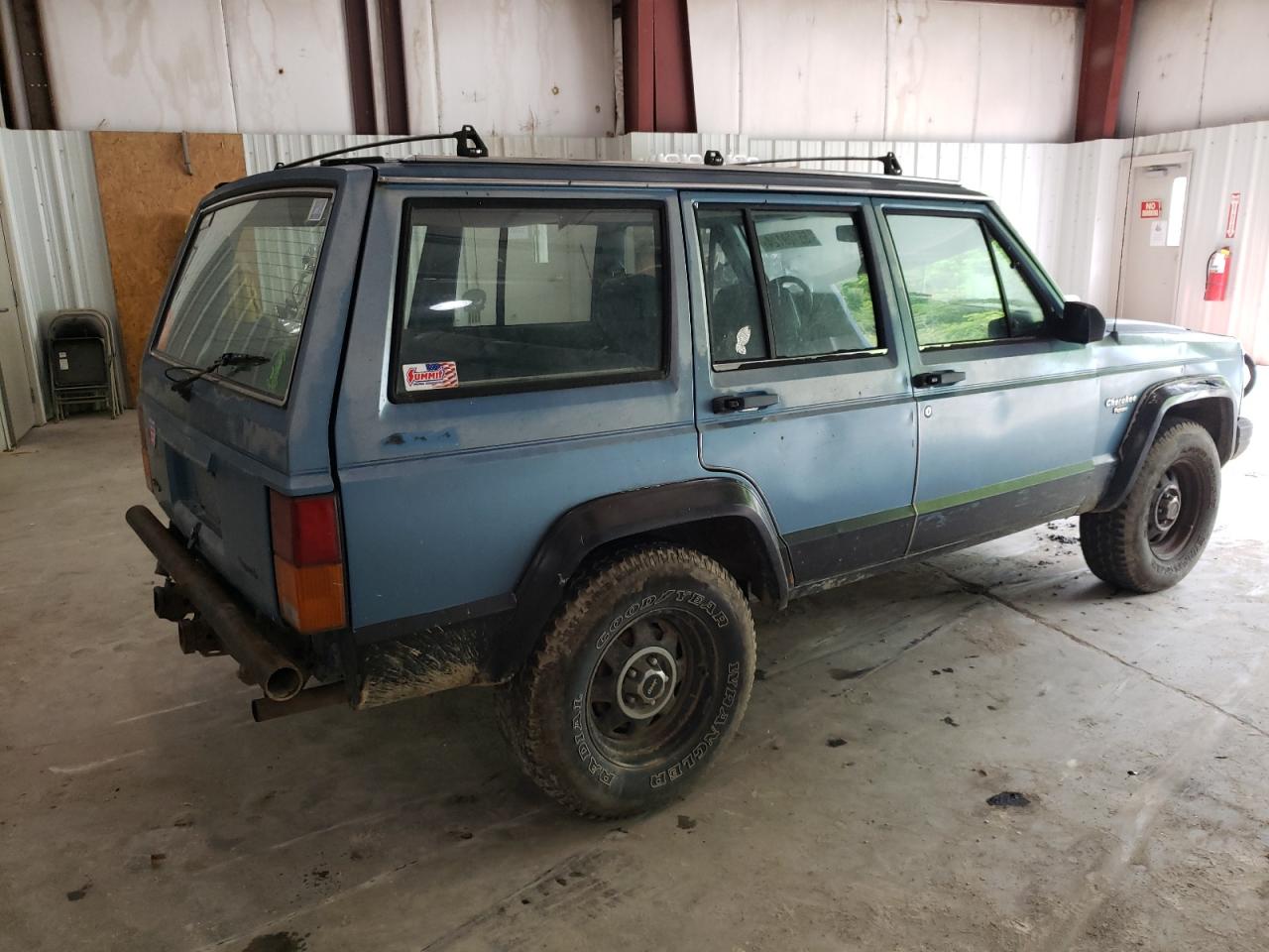 1JCMR7825HT112890 1987 Jeep Cherokee Pioneer