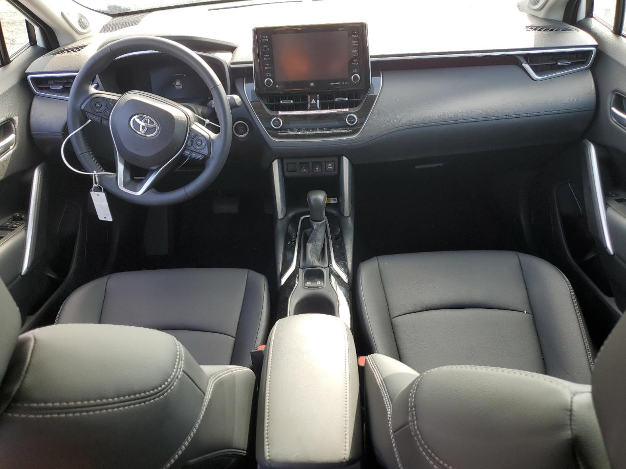 2022 Toyota Corolla Cross Xle vin: 7MUDAABG7NV006872