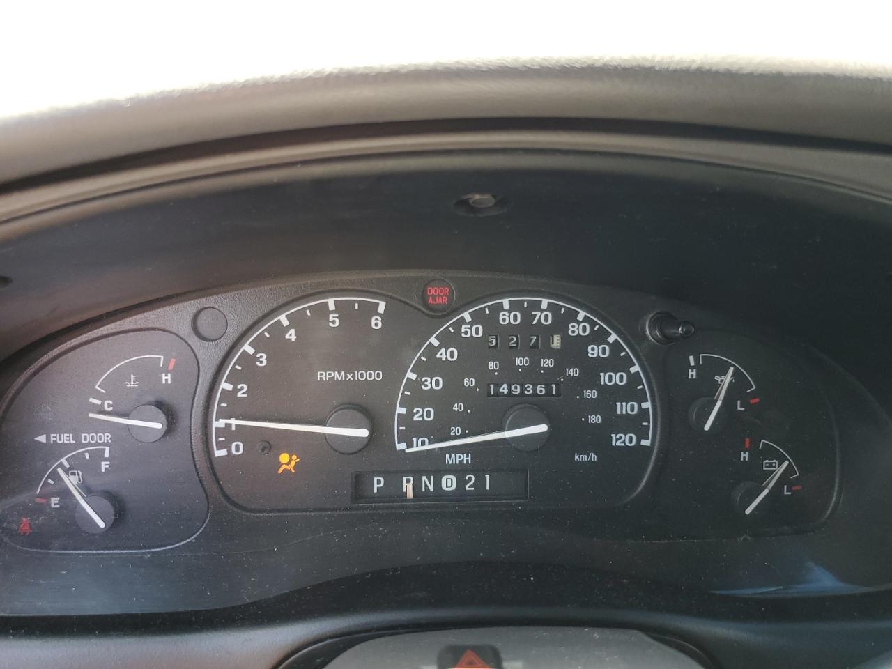 1FMZU84P0YZA71770 2000 Ford Explorer Eddie Bauer