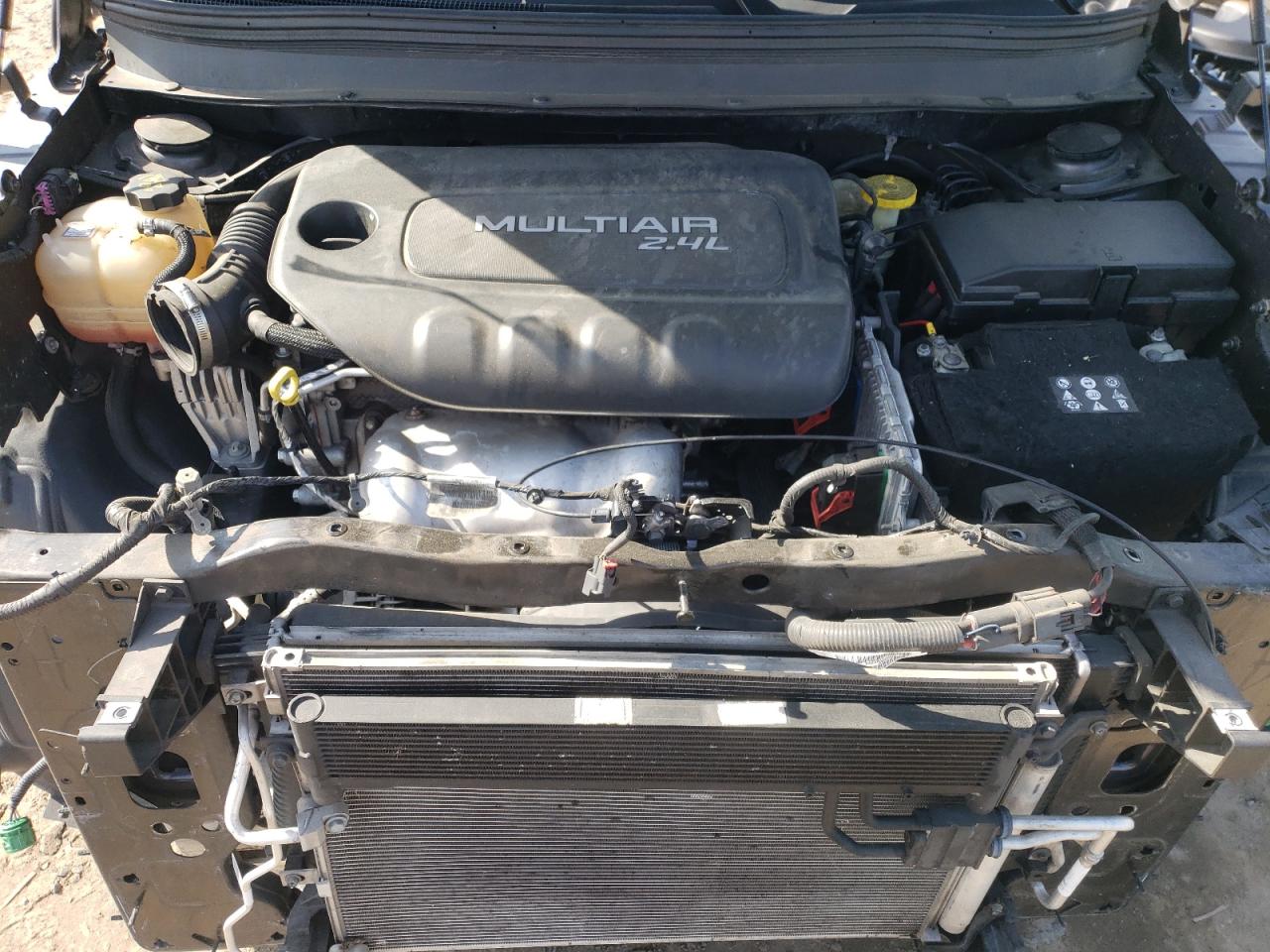 1C4PJLCB5HW643091 2017 Jeep Cherokee Latitude