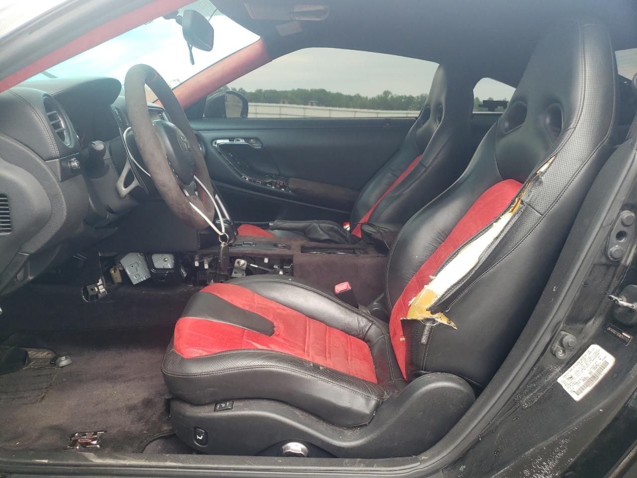 JN1AR5EF8CM251112 2012 Nissan Gt-R Base