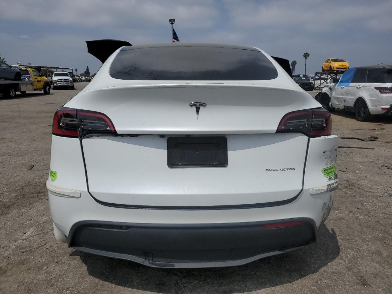 7SAYGDEE6PA083665 2023 Tesla Model Y