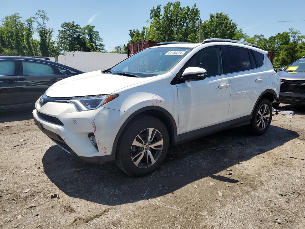 JTMRFREV4GJ092152 2016 Toyota Rav4 Xle