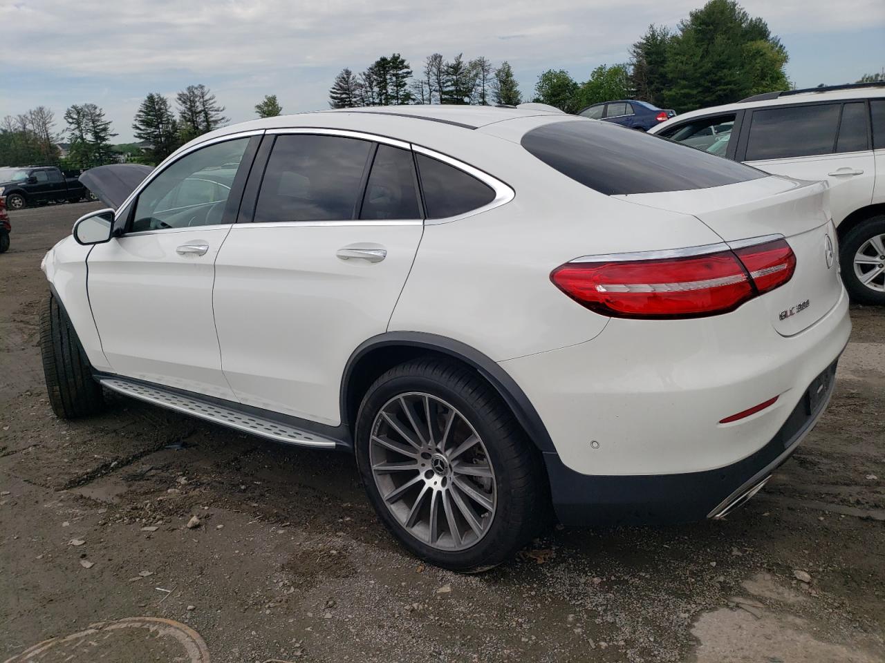 WDC0J4KB3KF498806 2019 Mercedes-Benz Glc Coupe 300 4Matic