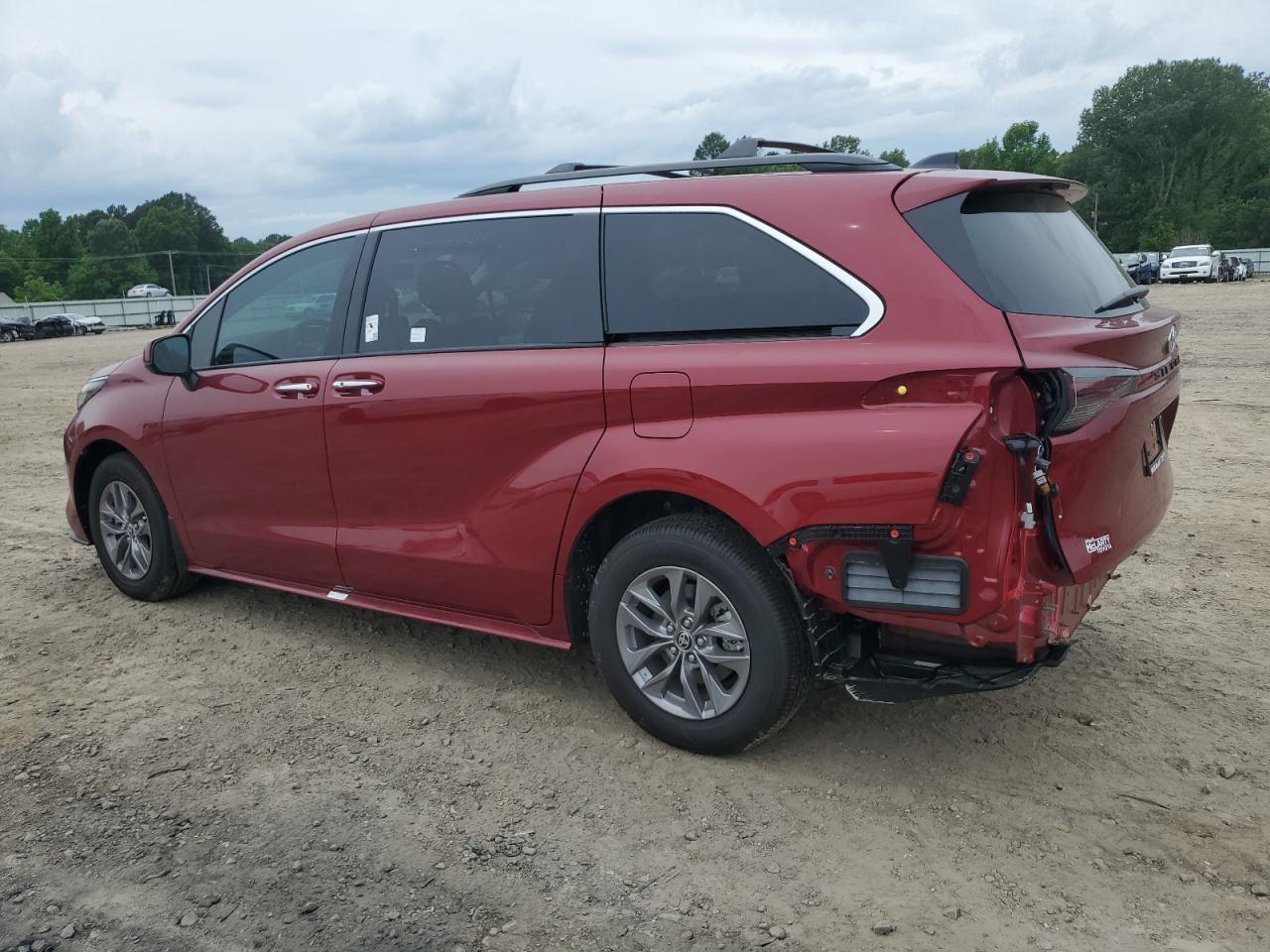 5TDYRKEC0RS192389 2024 Toyota Sienna Xle