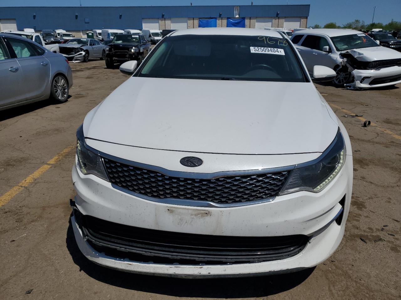 5XXGU4L35JG189678 2018 Kia Optima Ex