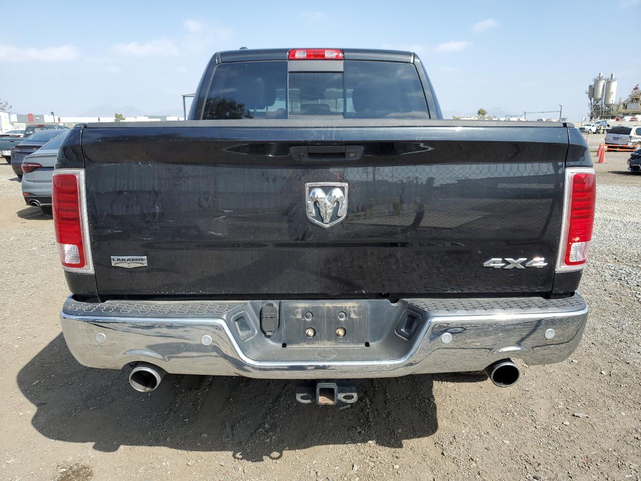 1C6RR7NM0HS872882 2017 Ram 1500 Laramie