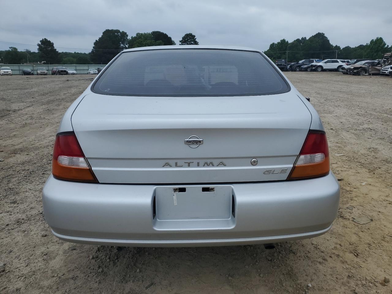 1N4DL01D6XC272691 1999 Nissan Altima Xe