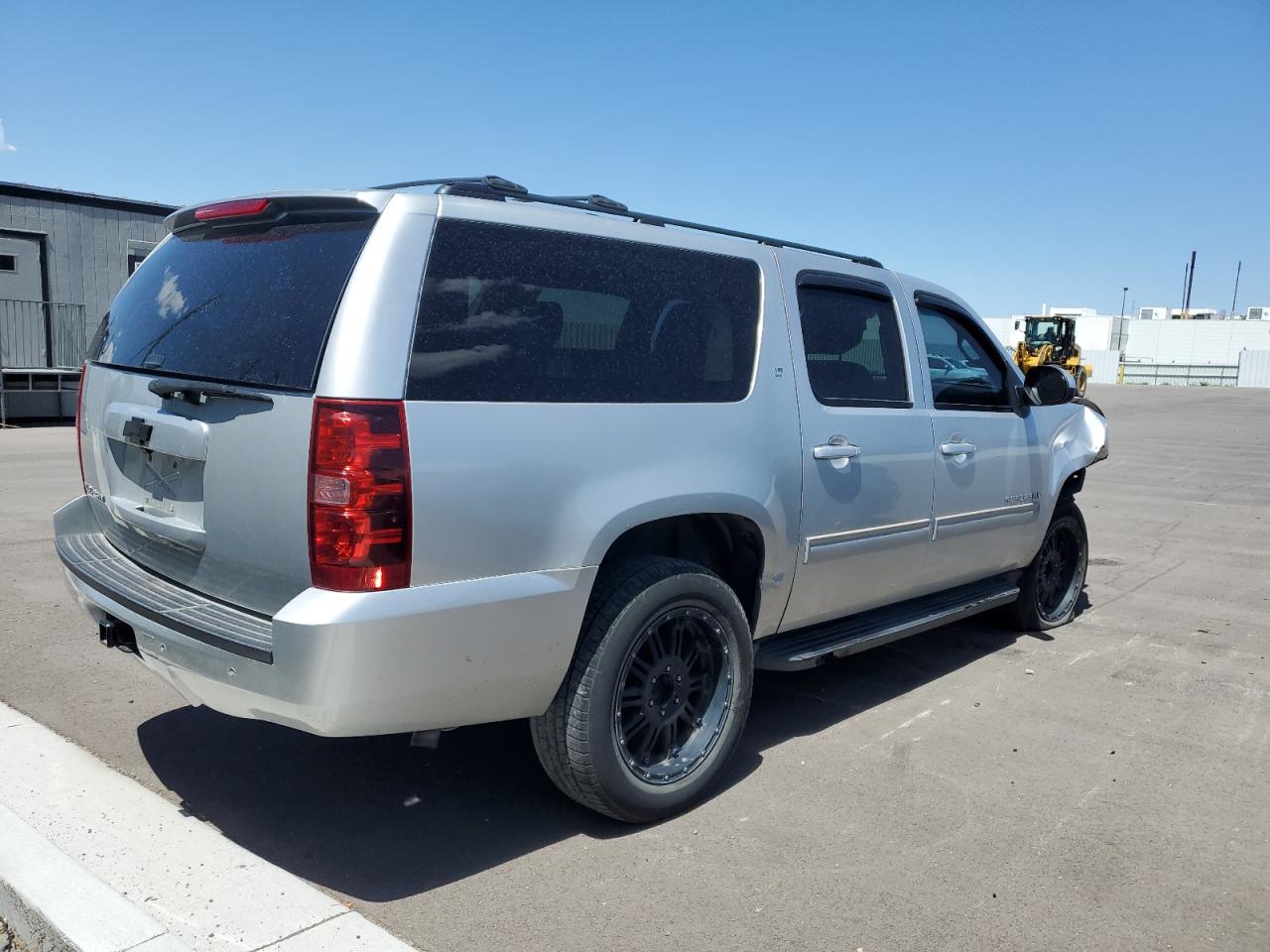 1GNSKJE77ER229512 2014 Chevrolet Suburban K1500 Lt