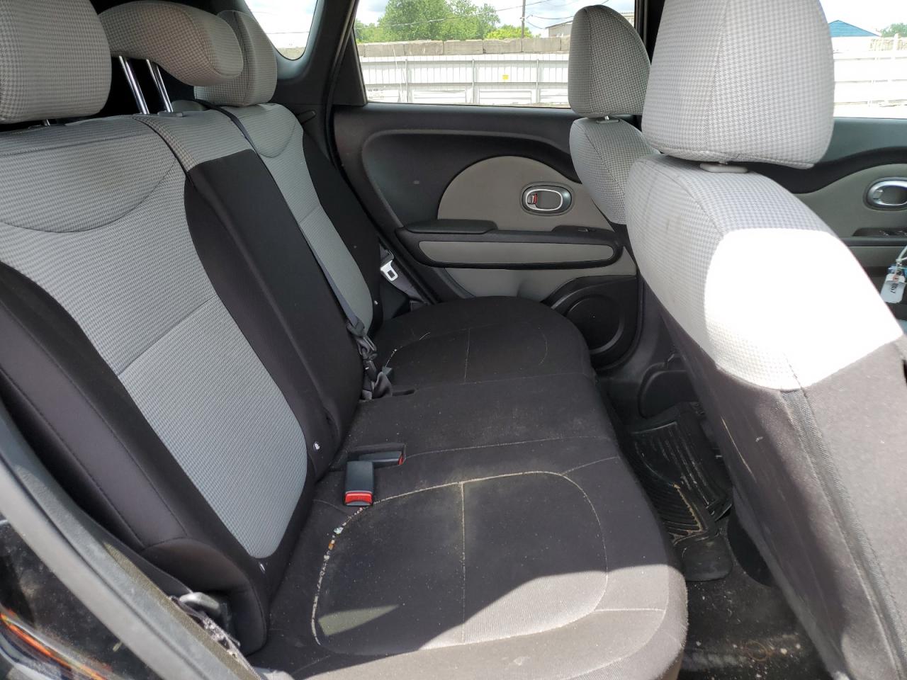 KNDJN2A23H7468115 2017 Kia Soul