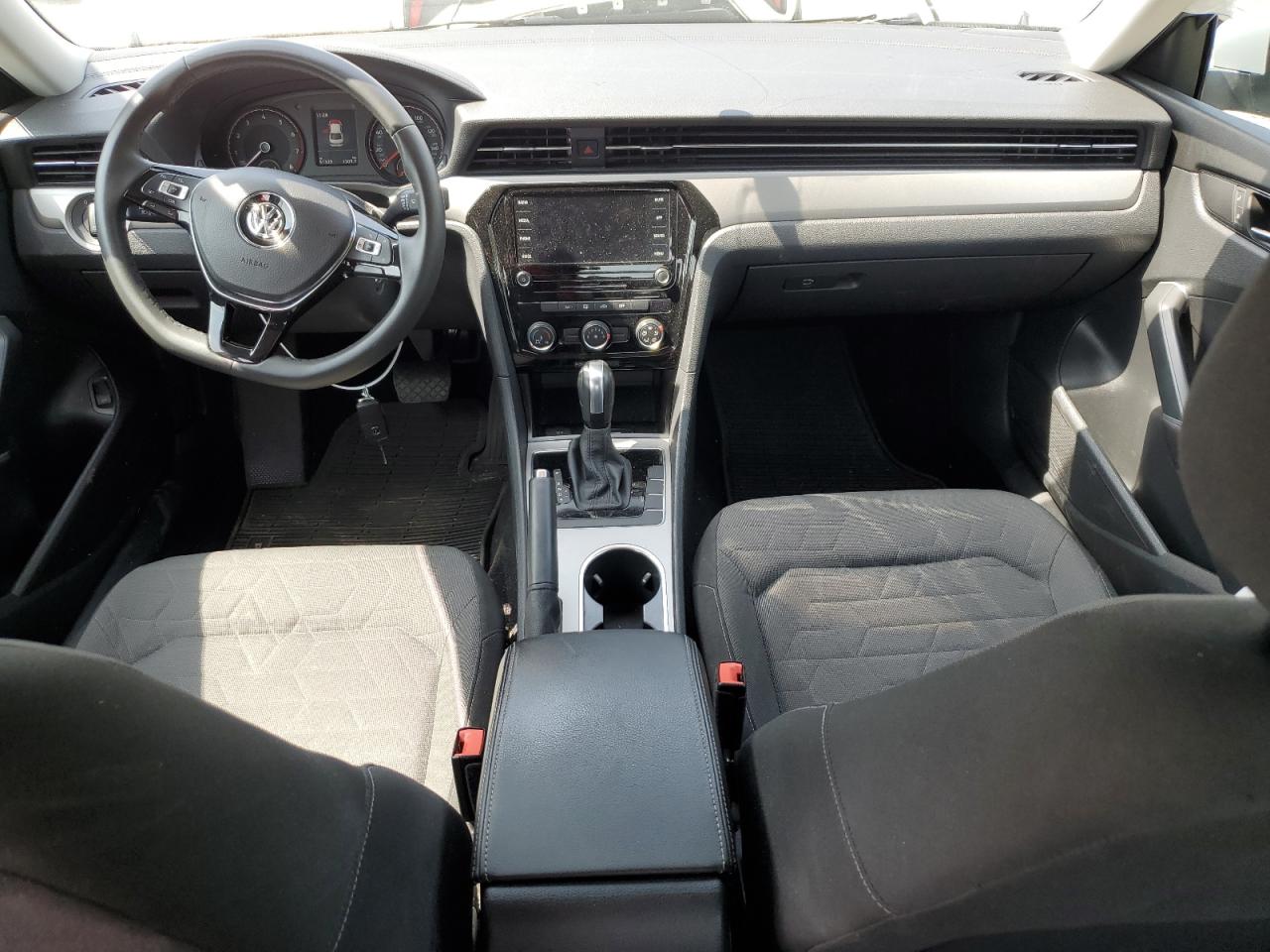 1VWAA7A3XMC012998 2021 Volkswagen Passat S