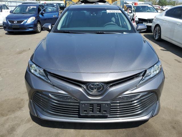 2018 Toyota Camry L VIN: 4T1B11HK0JU018229 Lot: 52902984