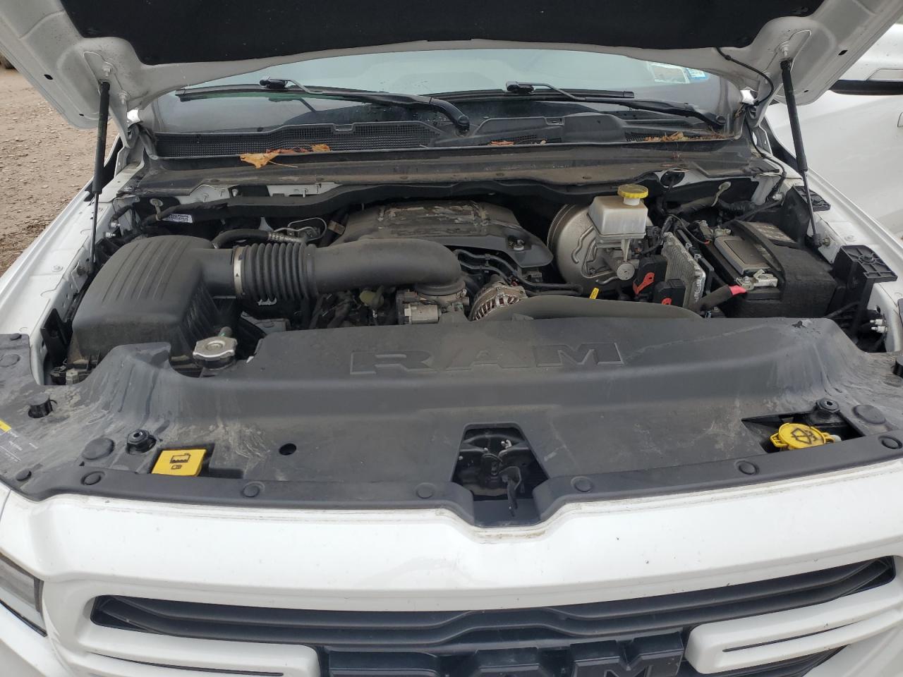 1C6SRFVT5MN550508 2021 Ram 1500 Sport