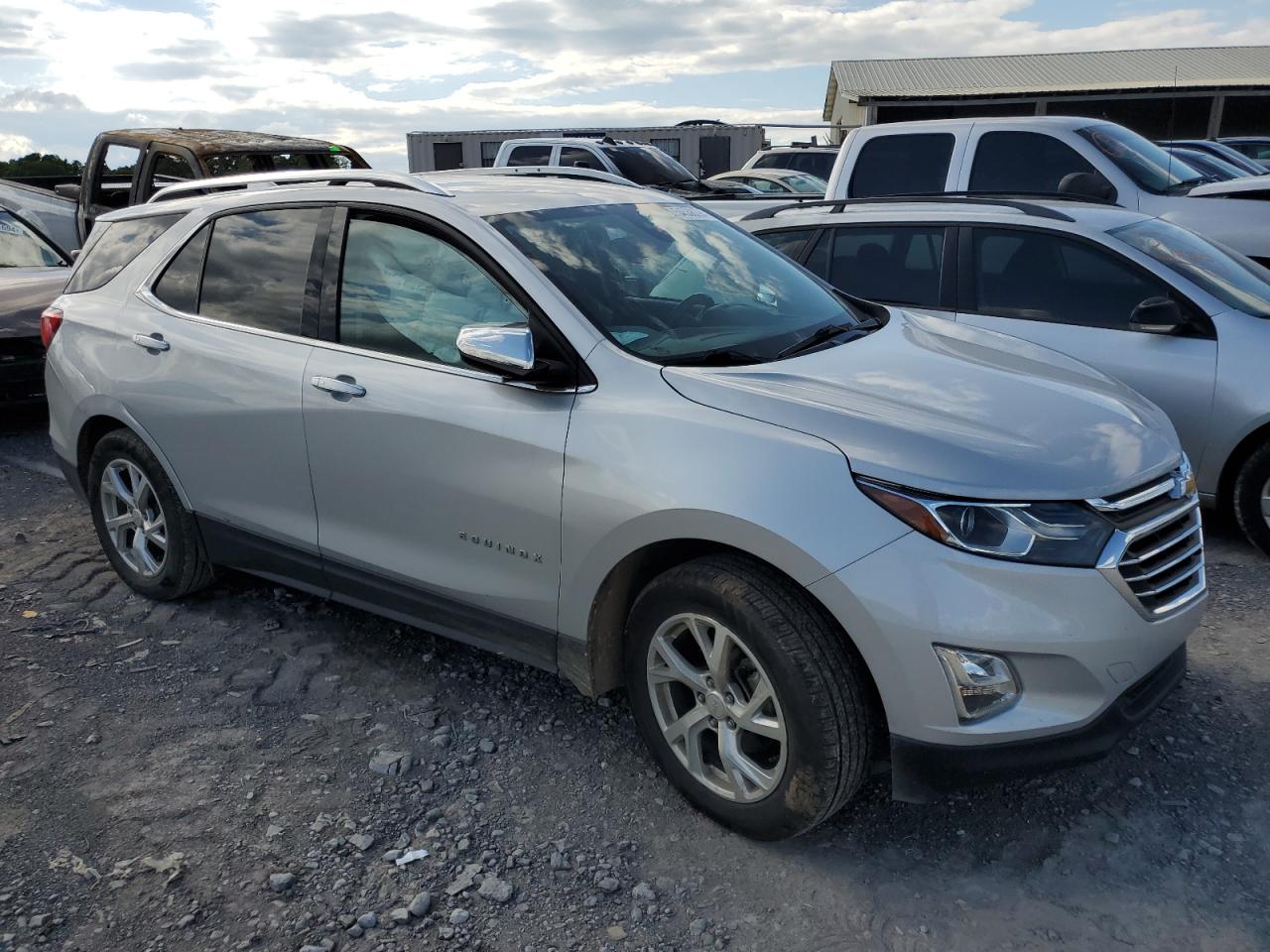 2GNAXVEV4J6307740 2018 Chevrolet Equinox Premier