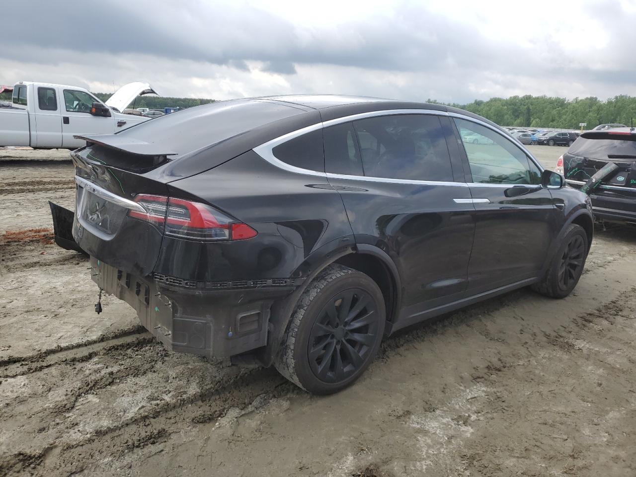 5YJXCDE28HF053761 2017 Tesla Model X