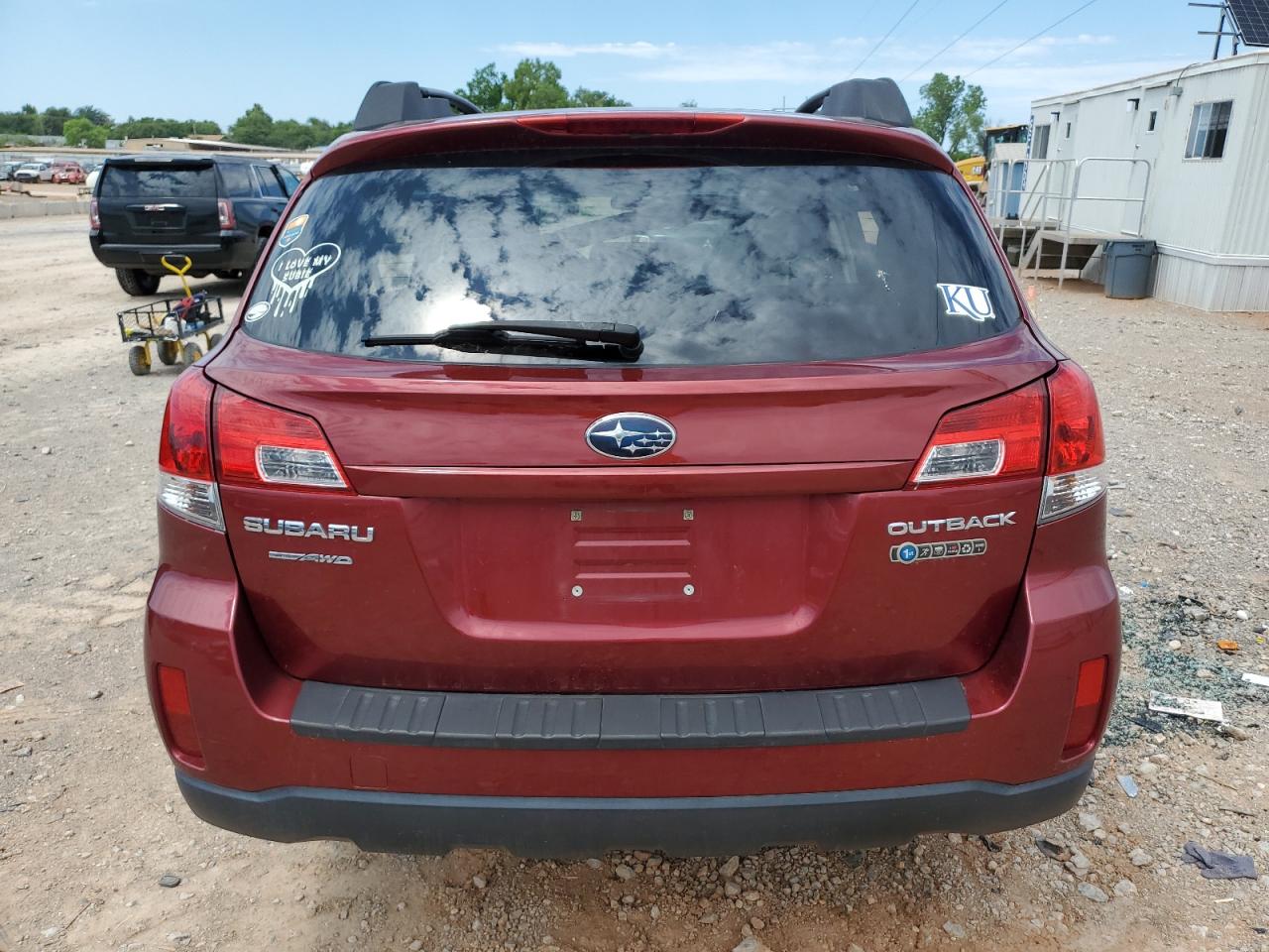 4S4BRCBC2B3329996 2011 Subaru Outback 2.5I Premium