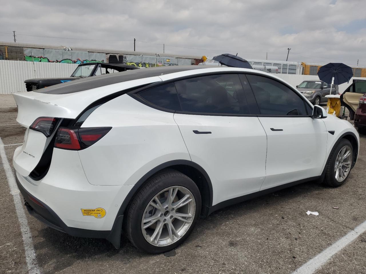 7SAYGDEE9NF367713 2022 Tesla Model Y