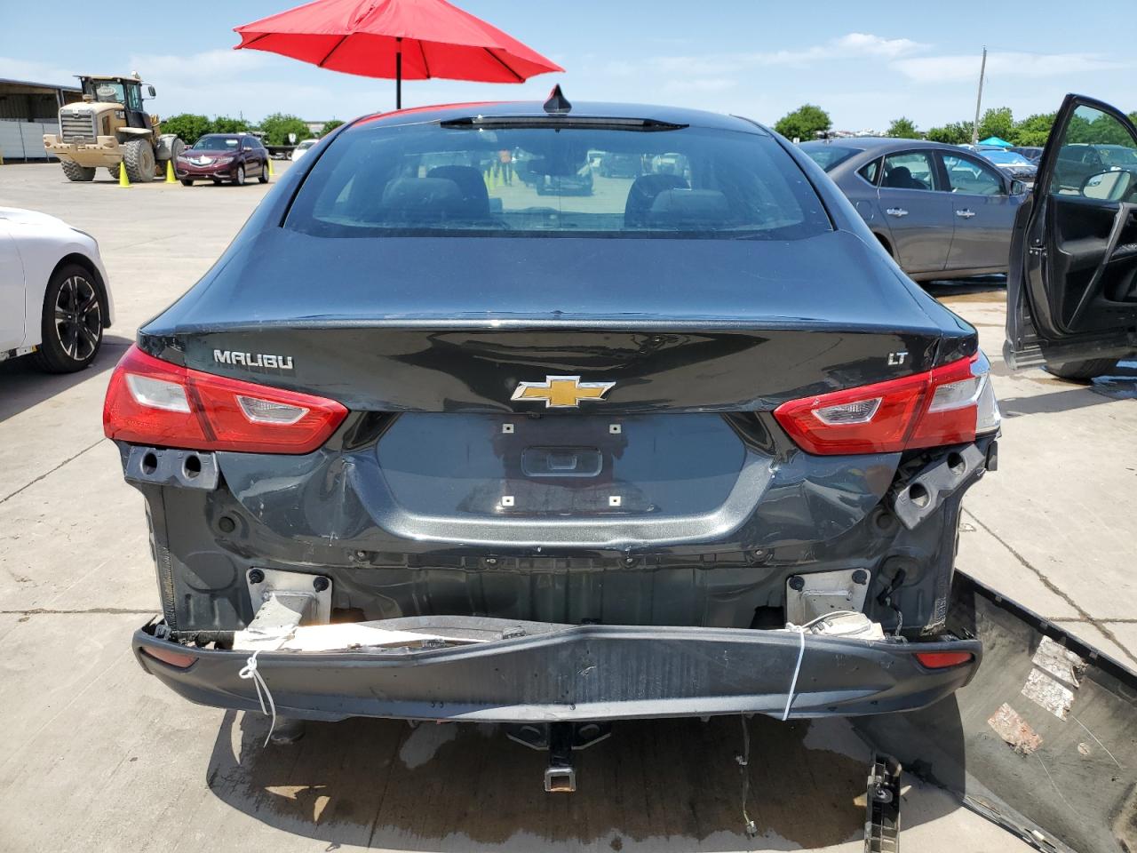 1G1ZD5ST9JF185687 2018 Chevrolet Malibu Lt