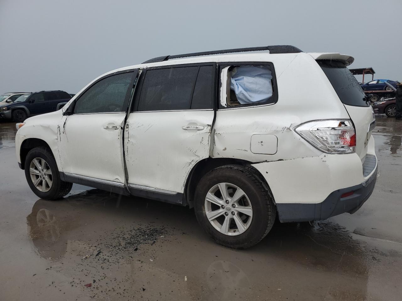 5TDZK3EH4DS099345 2013 Toyota Highlander Base