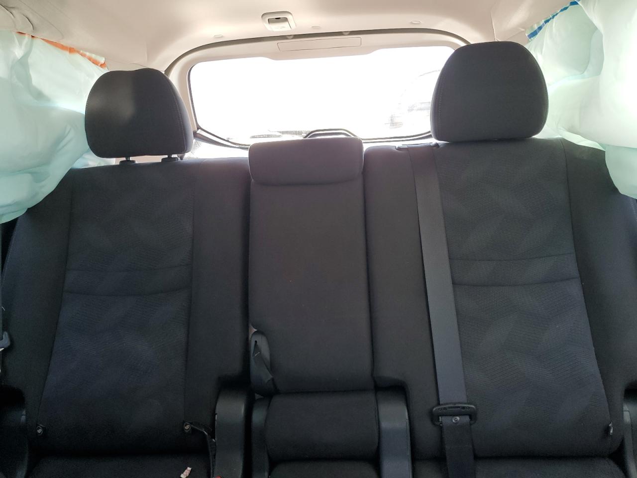 KNMAT2MT7FP575885 2015 Nissan Rogue S