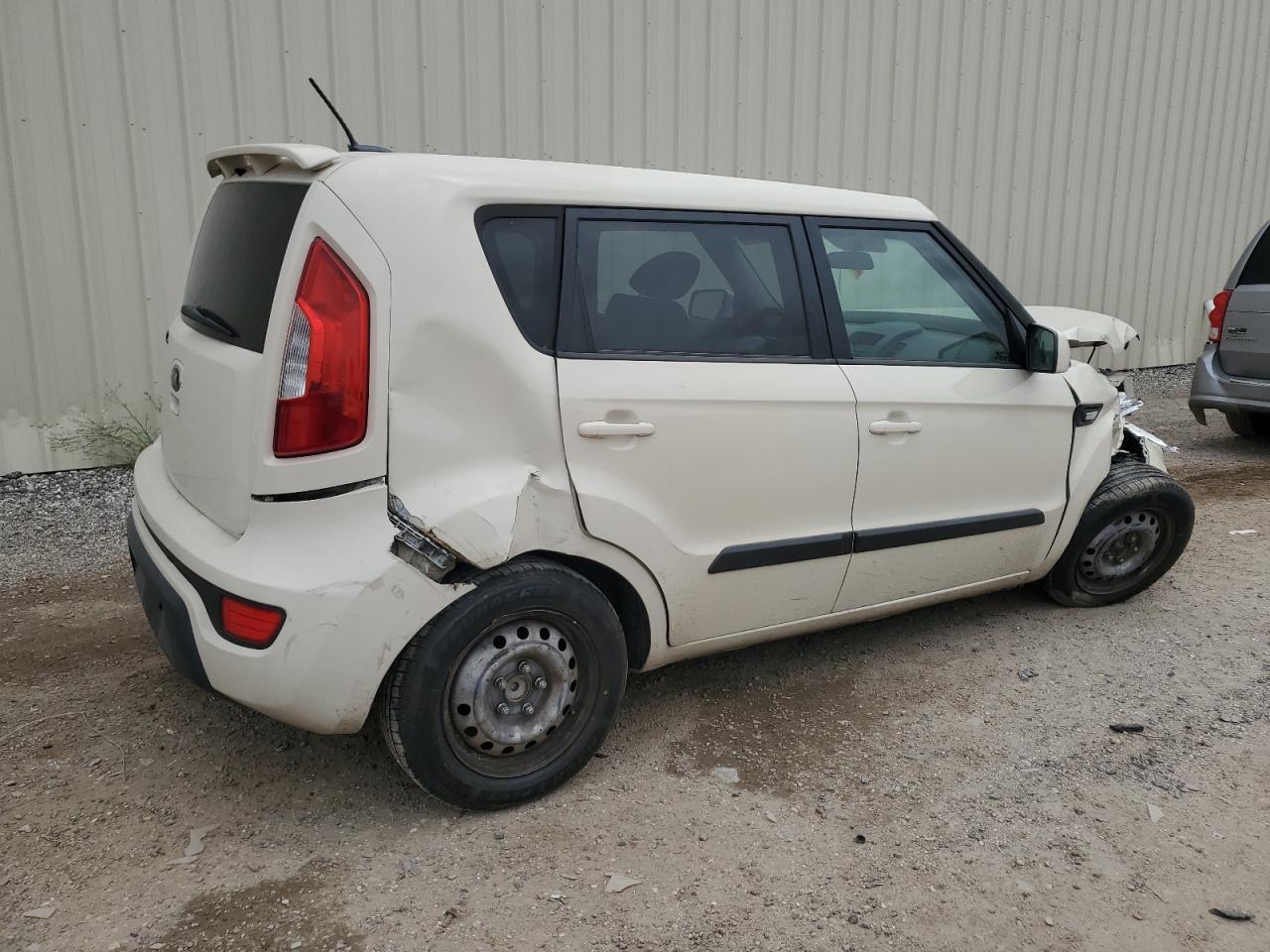 KNDJT2A59D7507509 2013 Kia Soul