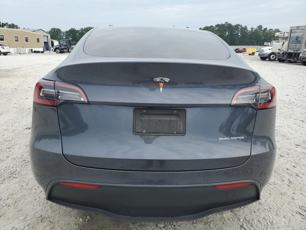 7SAYGDEE0NF481616 2022 Tesla Model Y