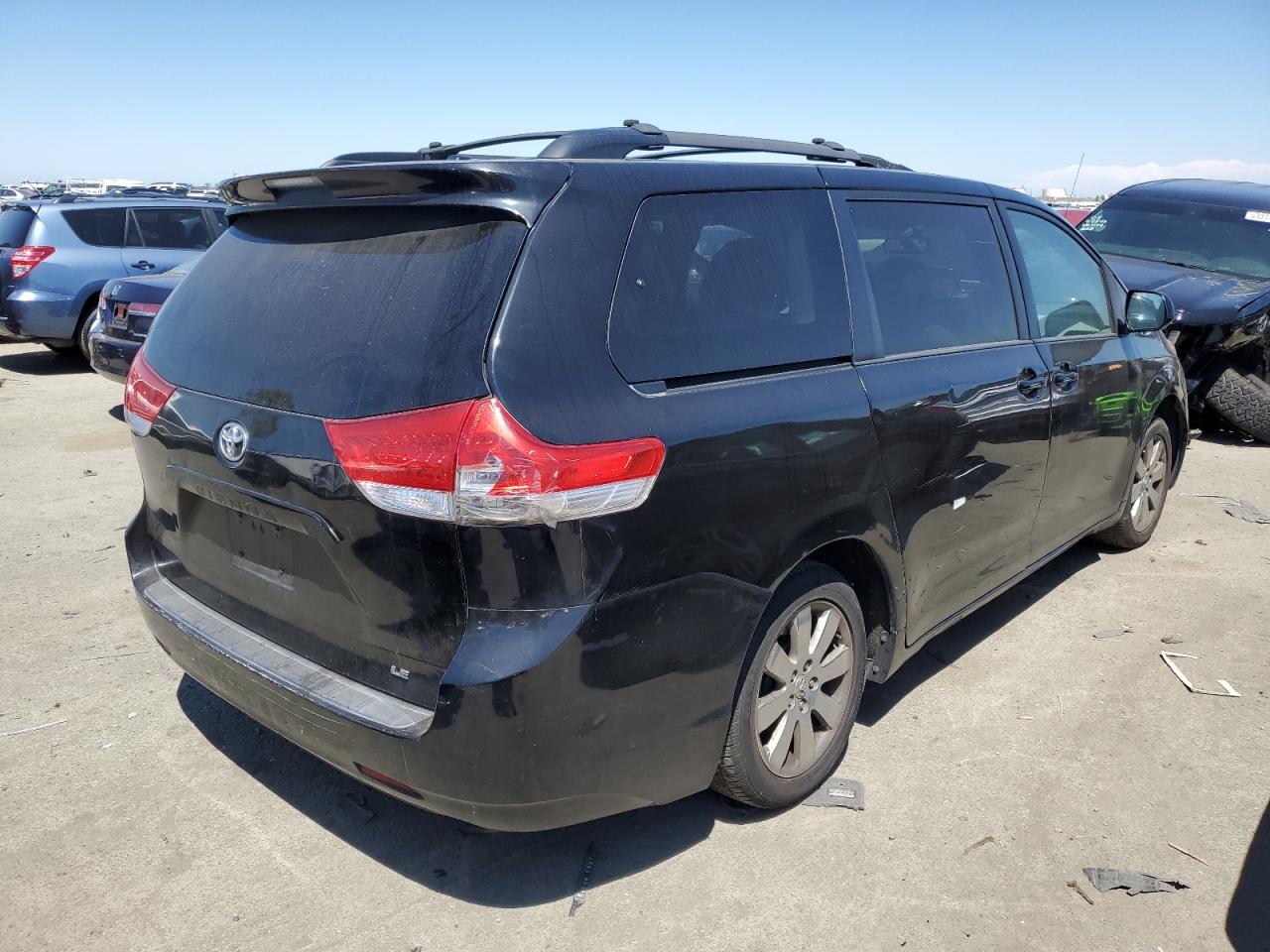 5TDKK3DC5CS238355 2012 Toyota Sienna Le